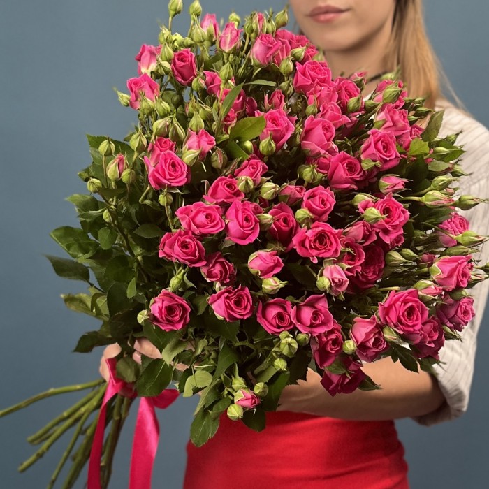 15 кустовых роз Глория 70 см